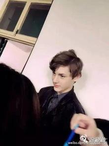 刘恋最新爆料微博,揭秘娱乐圈不为人知的幕后故事  第2张